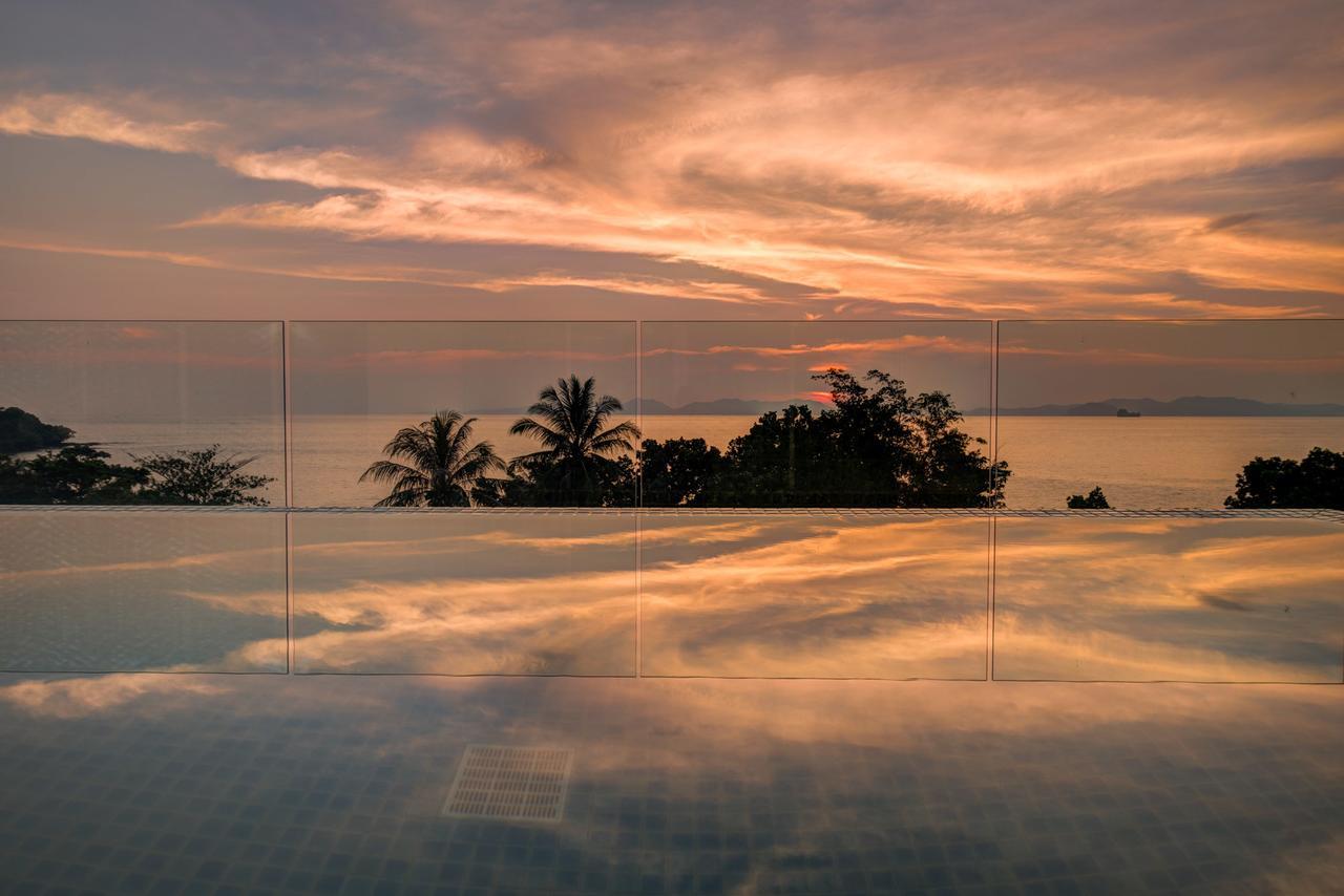The Pelican Krabi town Екстериор снимка